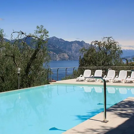 Agricampeggio Paradiso Campsite *